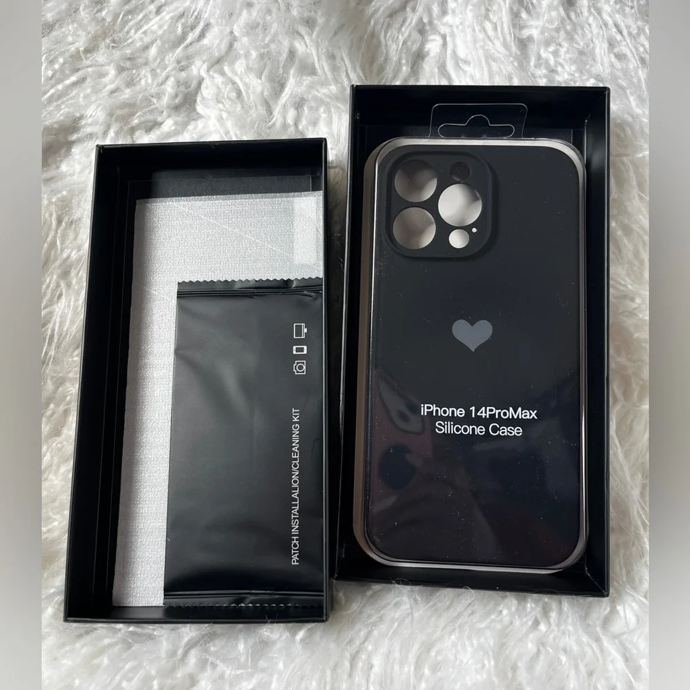 Apple iPhone 14 Pro Max Silicone Case with screen protector, black